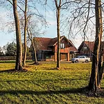 別荘 Awesome Home In Gizycko With Sauna *